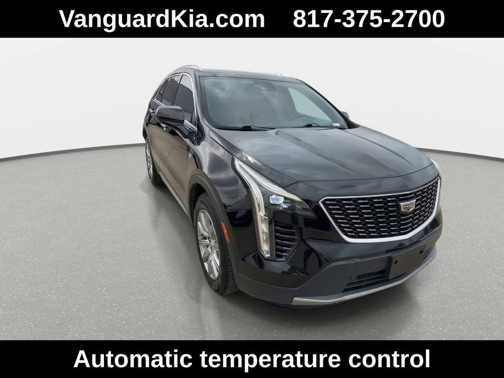 Used 2020 Cadillac XT4 Premium Luxury FWD image 2
