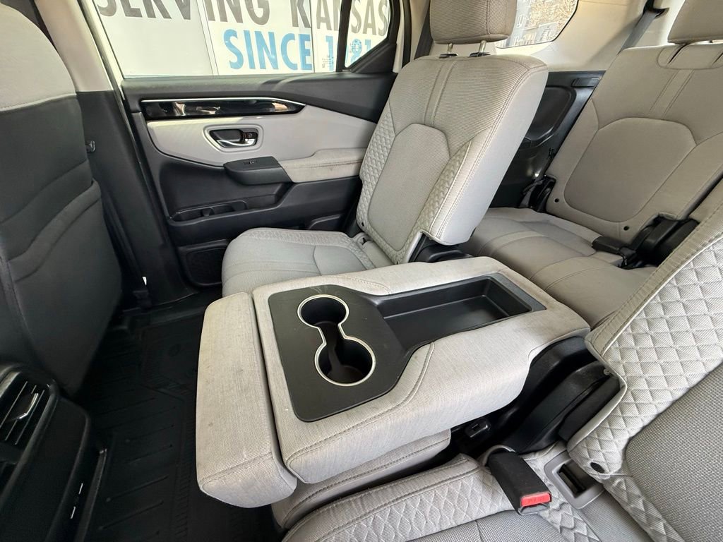 Used 2023 Honda Pilot LX image 31