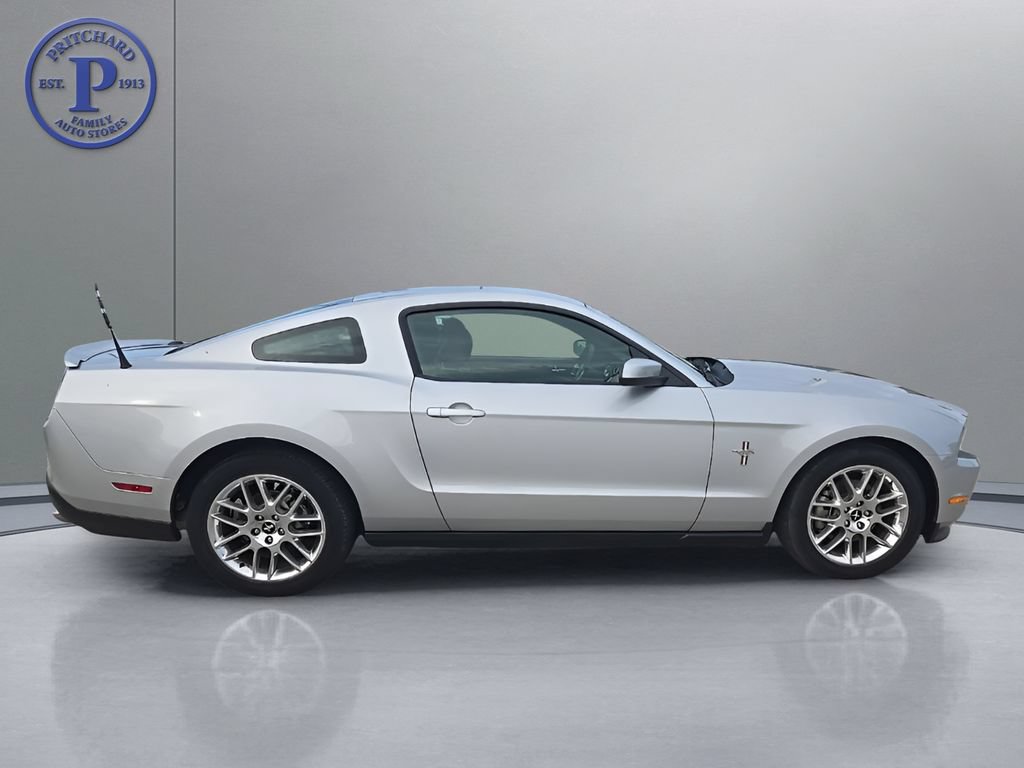 Used 2012 Ford Mustang Premium RWD image 8