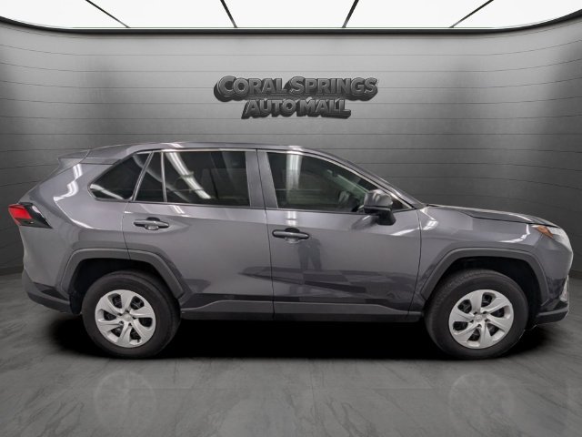 Used 2024 Toyota RAV4 LE FWD image 8