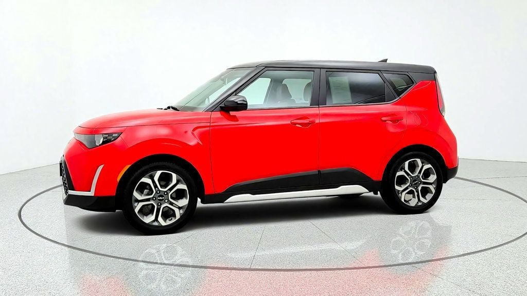 Used 2025 Kia Soul EX FWD image 8