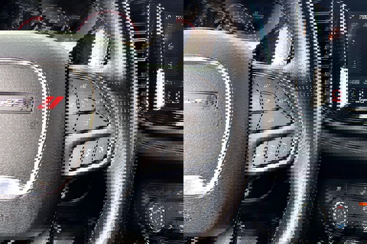 Used 2022 Dodge Durango GT image 46