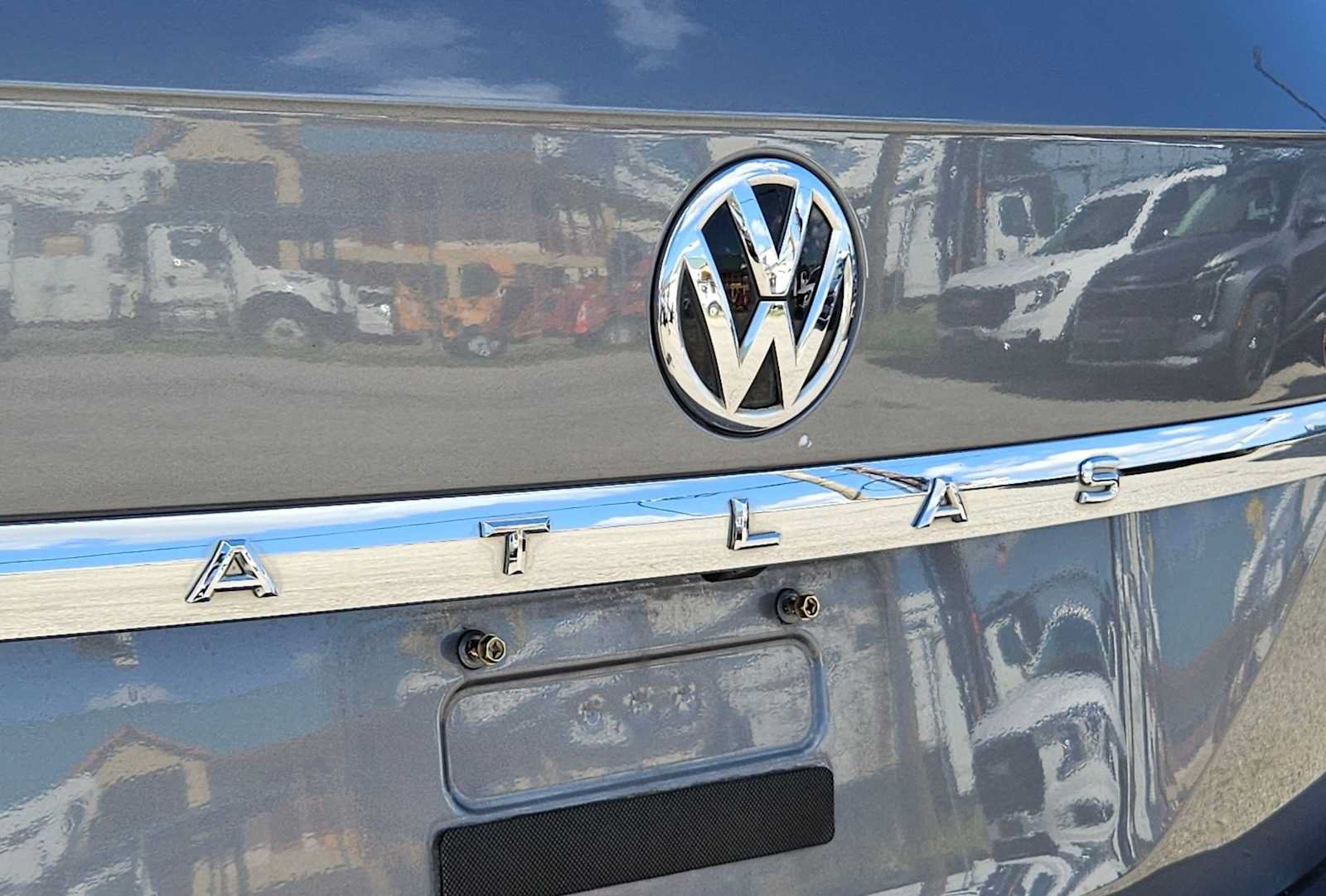 Used 2018 Volkswagen Atlas Launch Edition AWD/4WD image 10