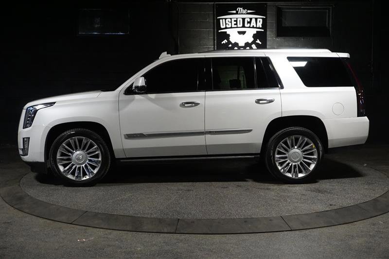 Used 2016 Cadillac Escalade Platinum image 2