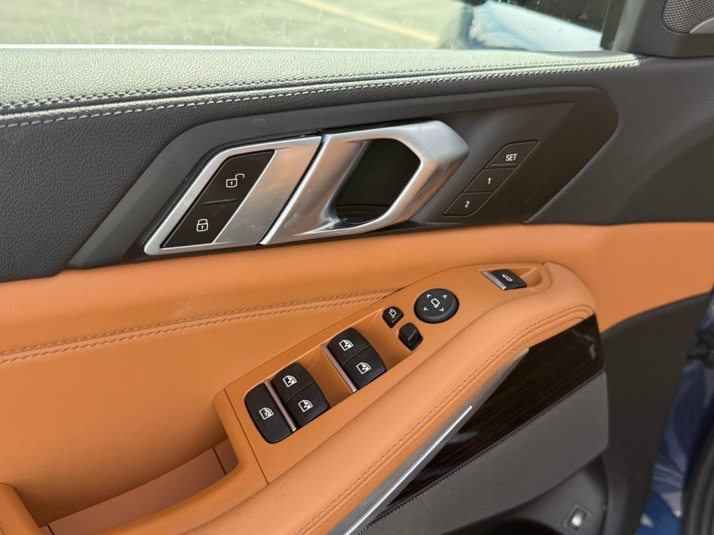 Used 2023 BMW X5 xDrive45e w/ Climate Comfort Package image 10