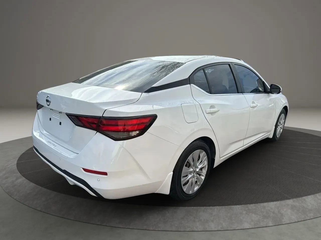 Used 2021 Nissan Sentra S FWD image 5