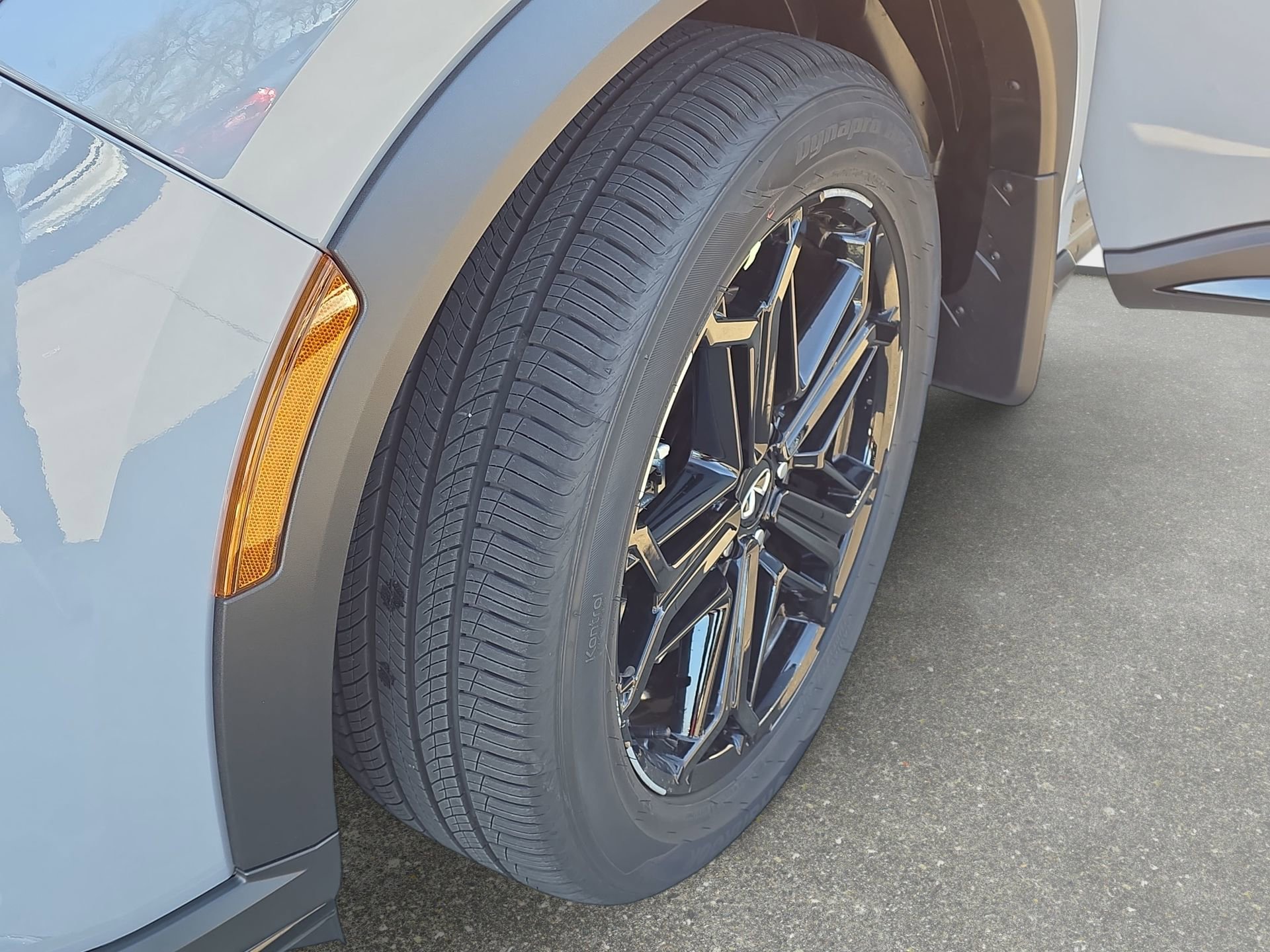 New 2026 INFINITI QX60 Sport w/ Dark Cargo Package image 31