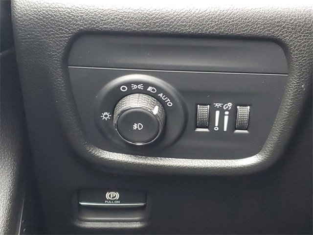 New 2025 Jeep Grand Cherokee Limited w/ Black Appearance Package image 20