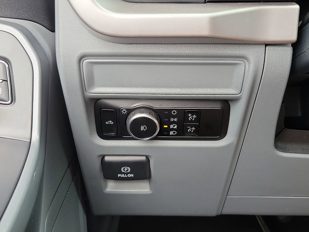 Used 2023 Ford F150 XLT image 14
