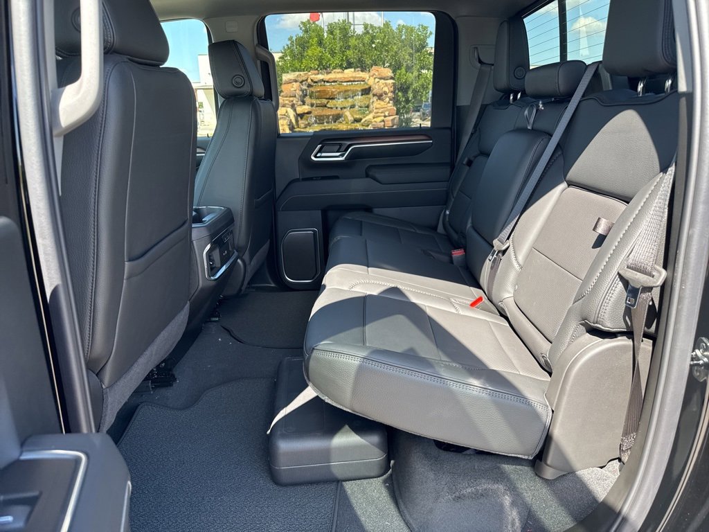 New 2026 GMC Sierra 3500 Denali w/ Denali Reserve Package image 12