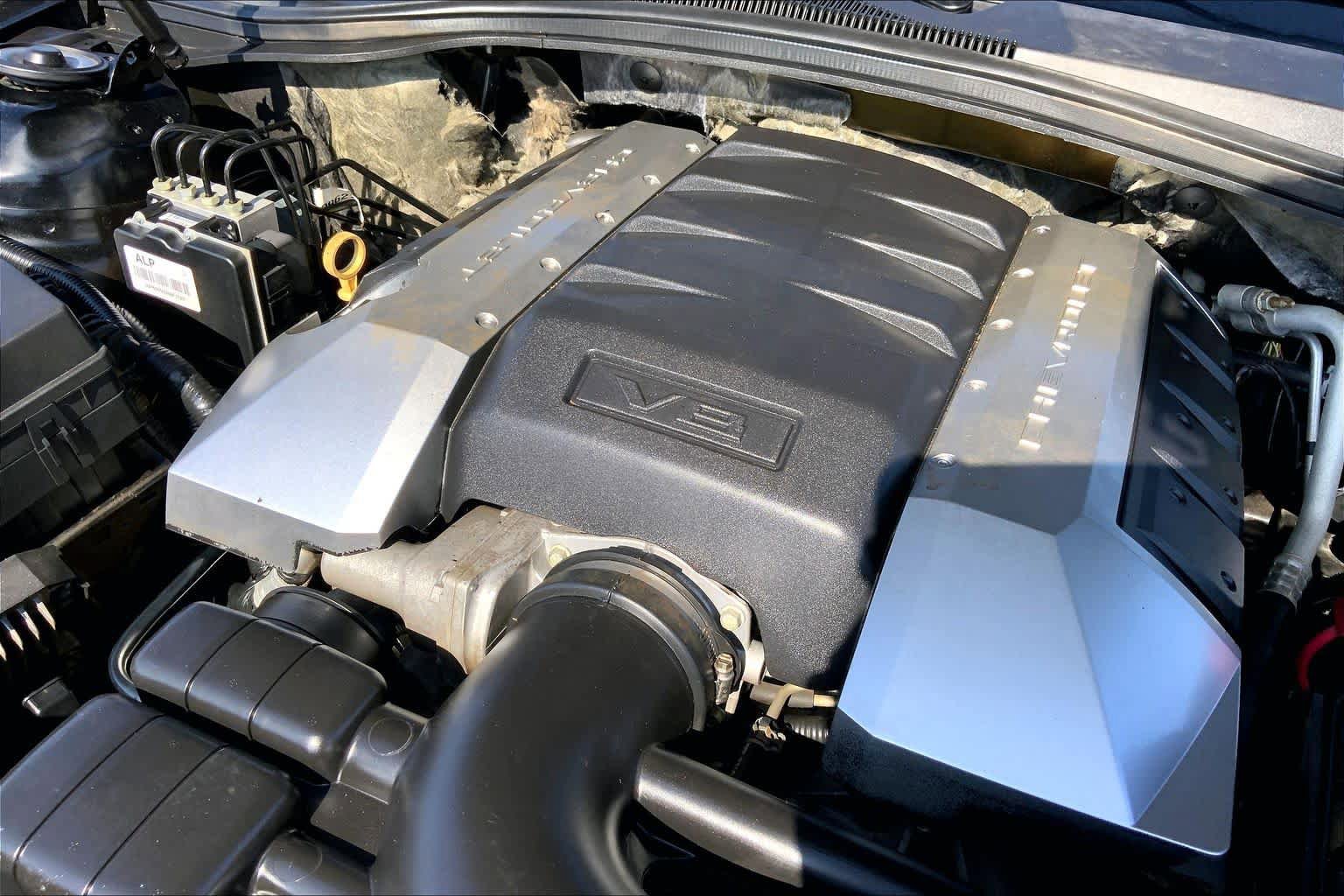 Used 2013 Chevrolet Camaro SS RWD image 29