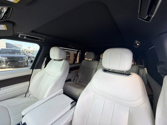 Used 2023 Land Rover Range Rover Long Wheelbase SE AWD/4WD image 6