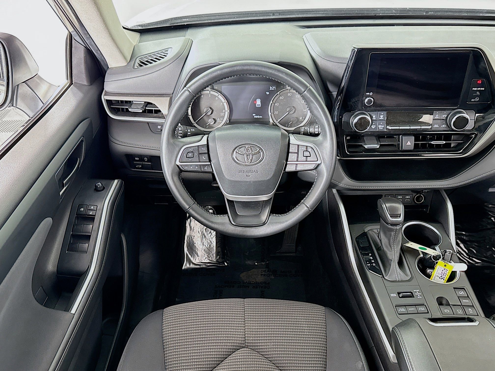 Certified 2024 Toyota Highlander LE image 18