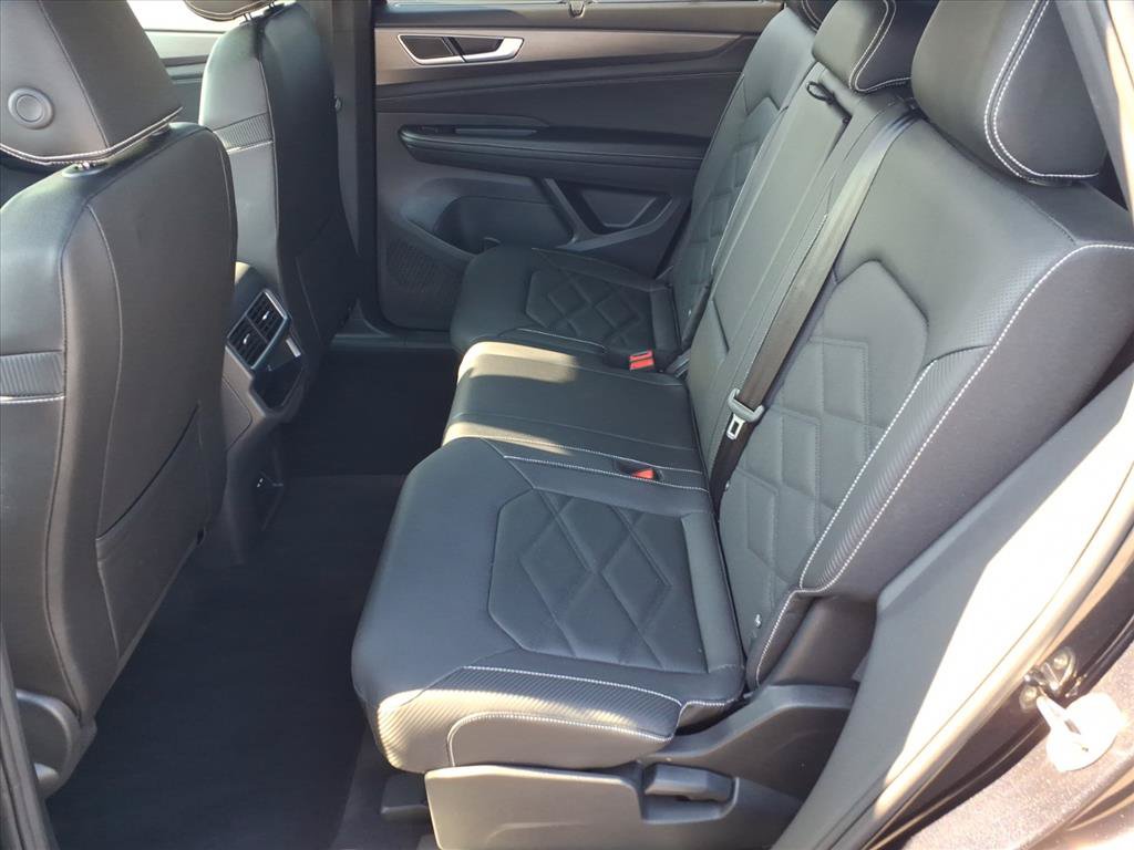 Used 2026 Volkswagen Atlas Cross Sport SE AWD/4WD image 13