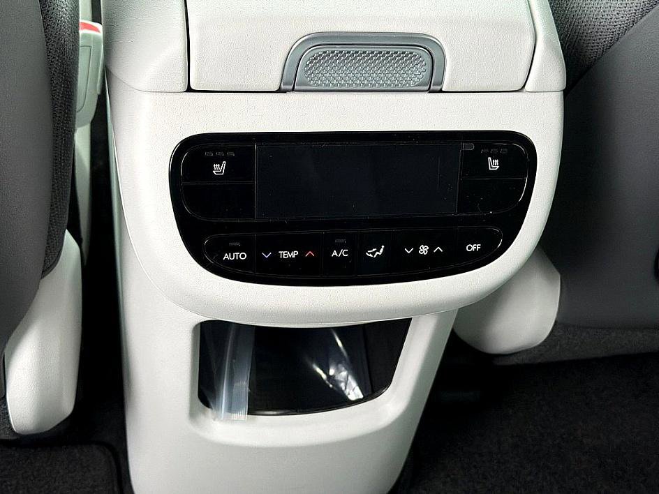 New 2026 Hyundai Ioniq 9 SE image 7