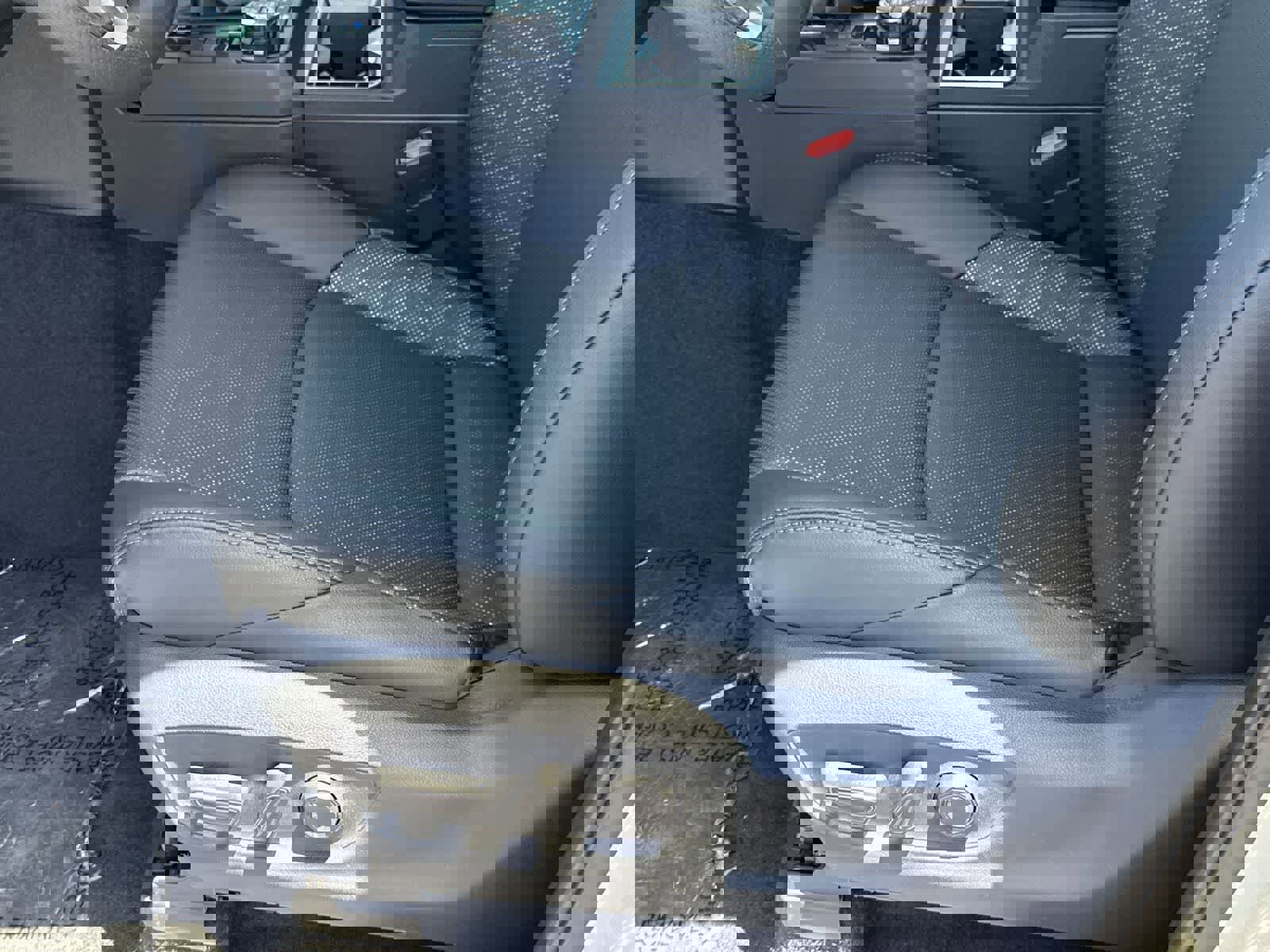 Used 2025 Toyota Tacoma TRD Off-Road w/ TRD Off Road Premium Package image 18