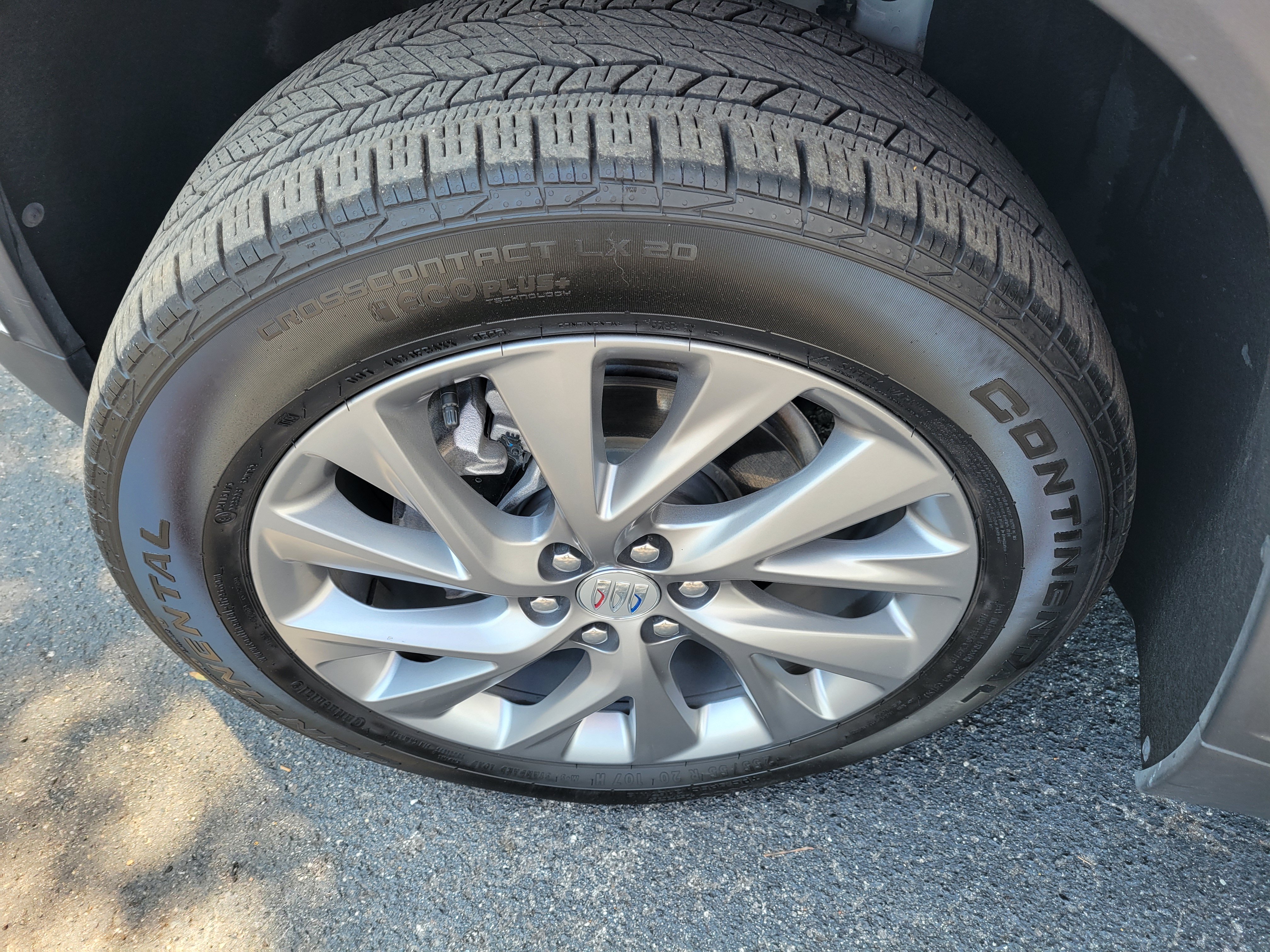Certified 2025 Buick Enclave Preferred FWD image 38
