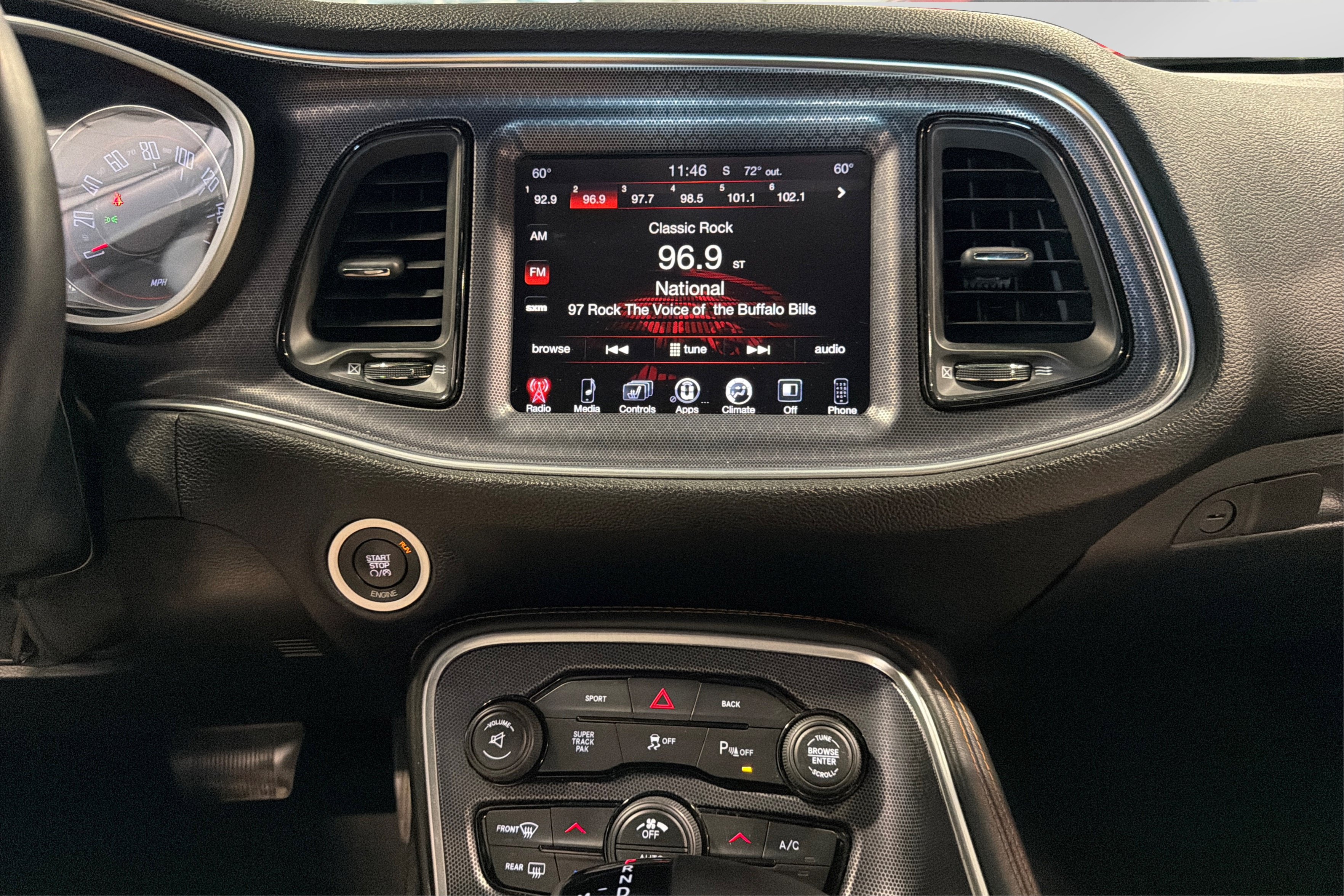 Used 2016 Dodge Challenger SXT Plus RWD image 27