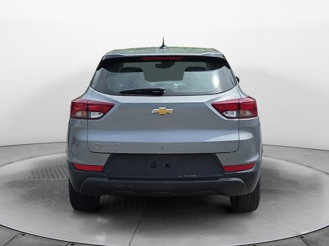 Used 2023 Chevrolet TrailBlazer LS AWD/4WD image 4