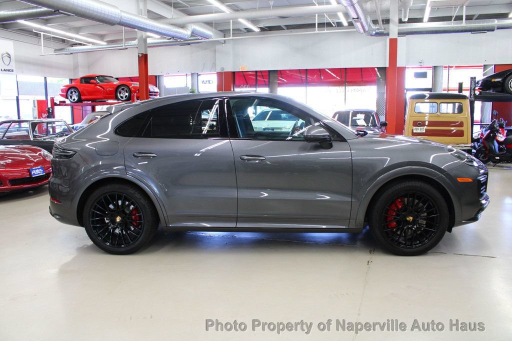 Used 2023 Porsche Cayenne GTS w/ Premium Package AWD/4WD image 8