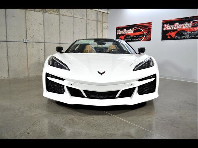 New 2025 Chevrolet Corvette E-Ray image 3