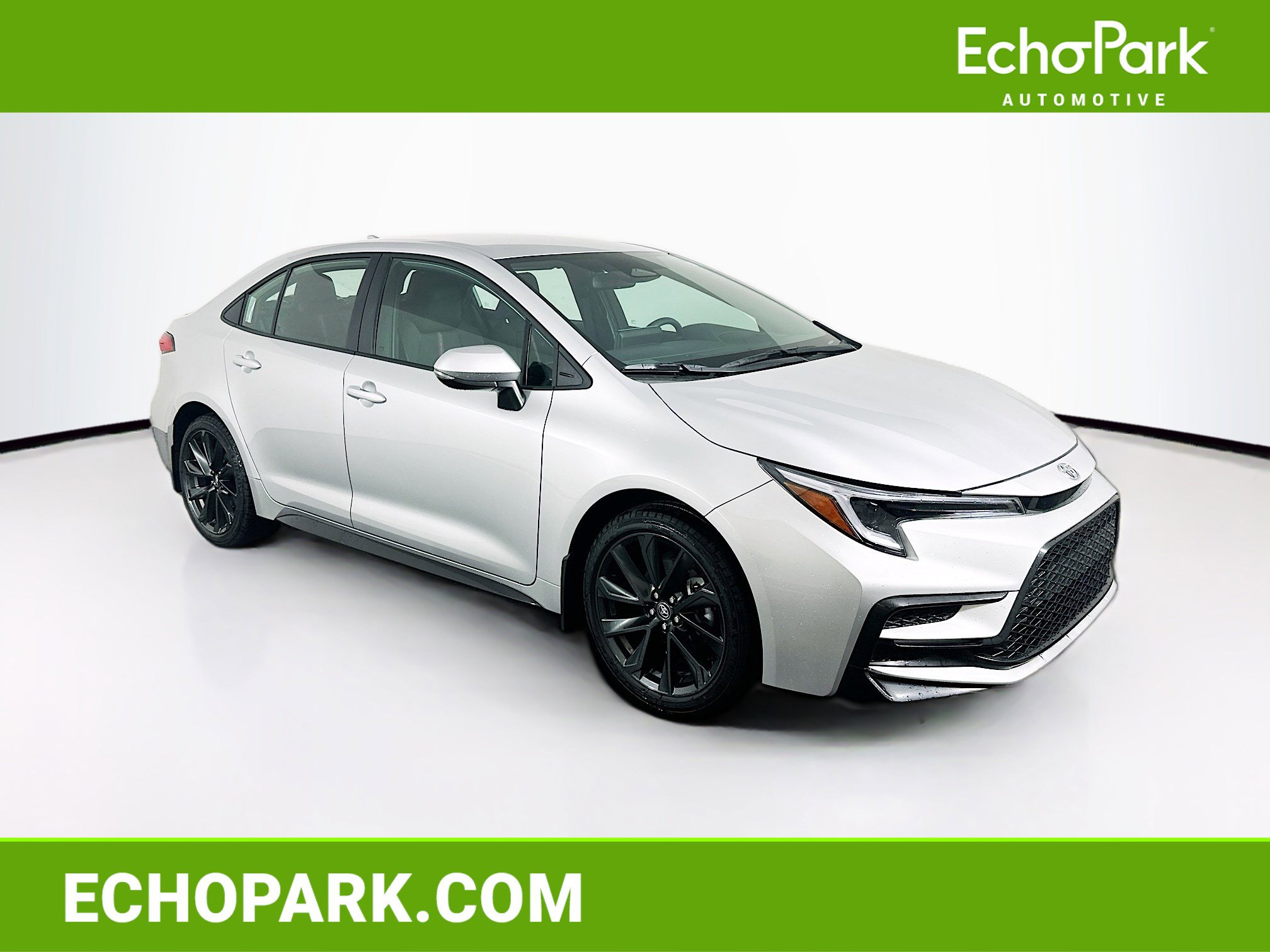 Used 2026 Toyota Corolla SE FWD image 1