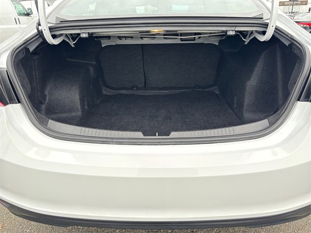 Used 2023 Chevrolet Malibu LT image 30