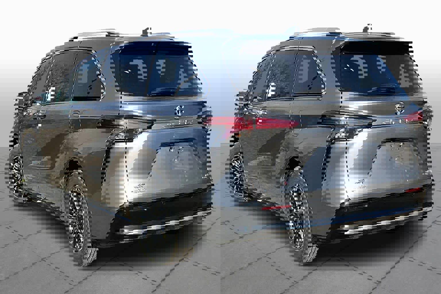 New 2026 Toyota Sienna Platinum image 11