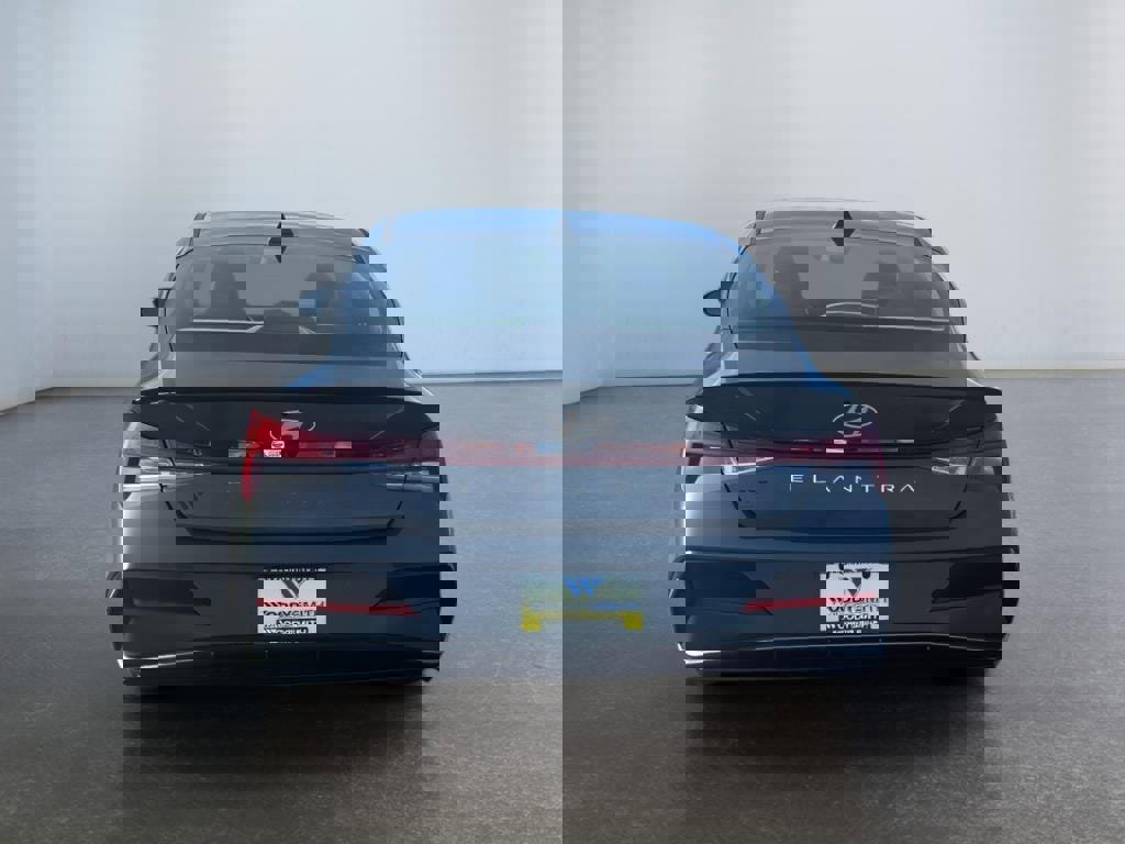 New 2026 Hyundai Elantra SEL Sport Premium image 6