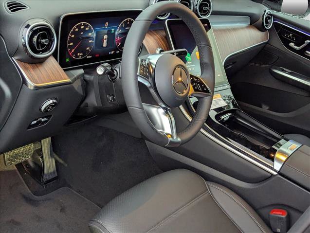 New 2026 Mercedes-Benz GLC 300 image 3