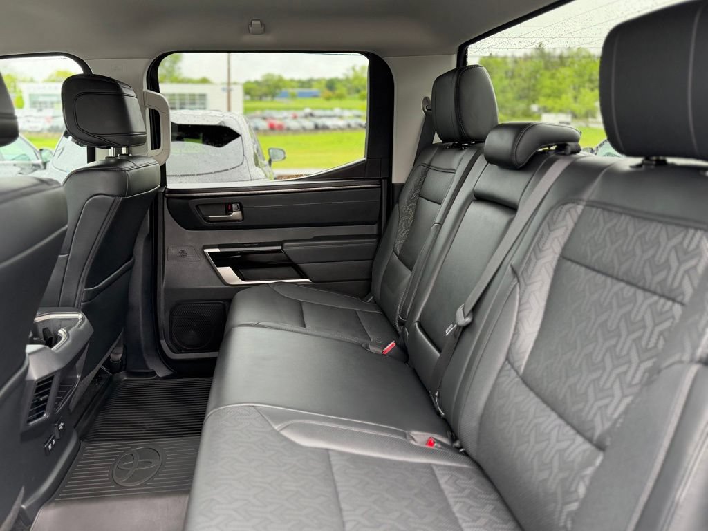 Used 2024 Toyota Tundra Limited AWD/4WD image 6