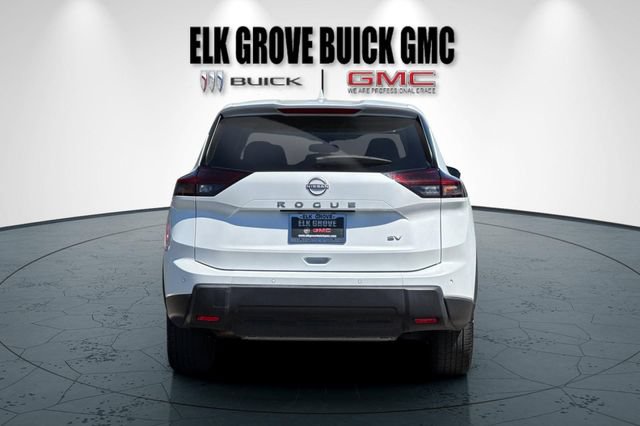 Used 2024 Nissan Rogue SV FWD image 5