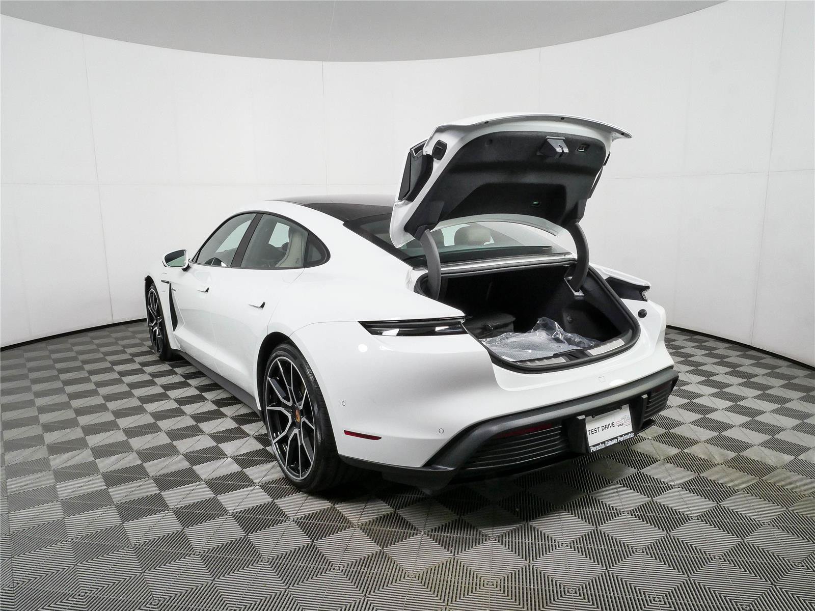 New 2026 Porsche Taycan AWD/4WD image 34