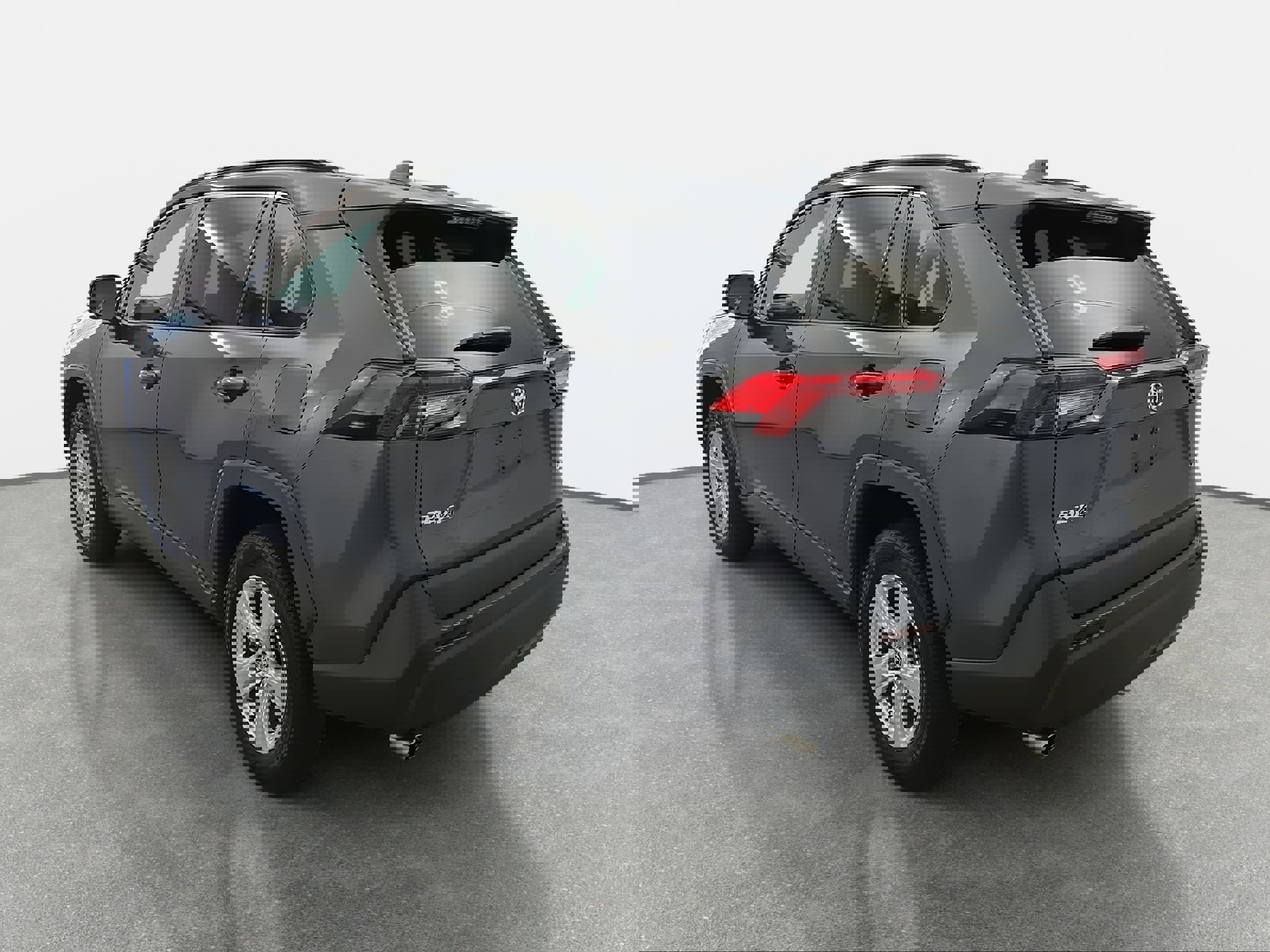 Used 2021 Toyota RAV4 XLE image 7