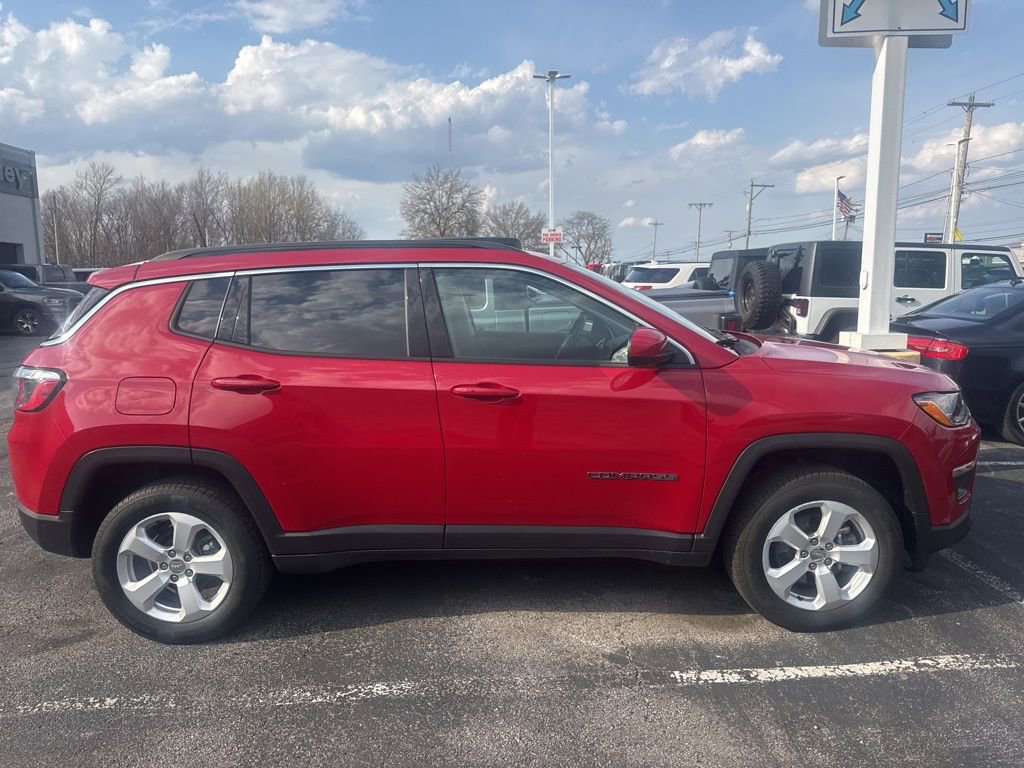 Used 2019 Jeep Compass Latitude w/ Popular Equipment Group image 12