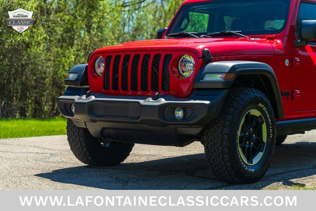 Used 2020 Jeep Gladiator Sport w/ Technology Group AWD/4WD image 9