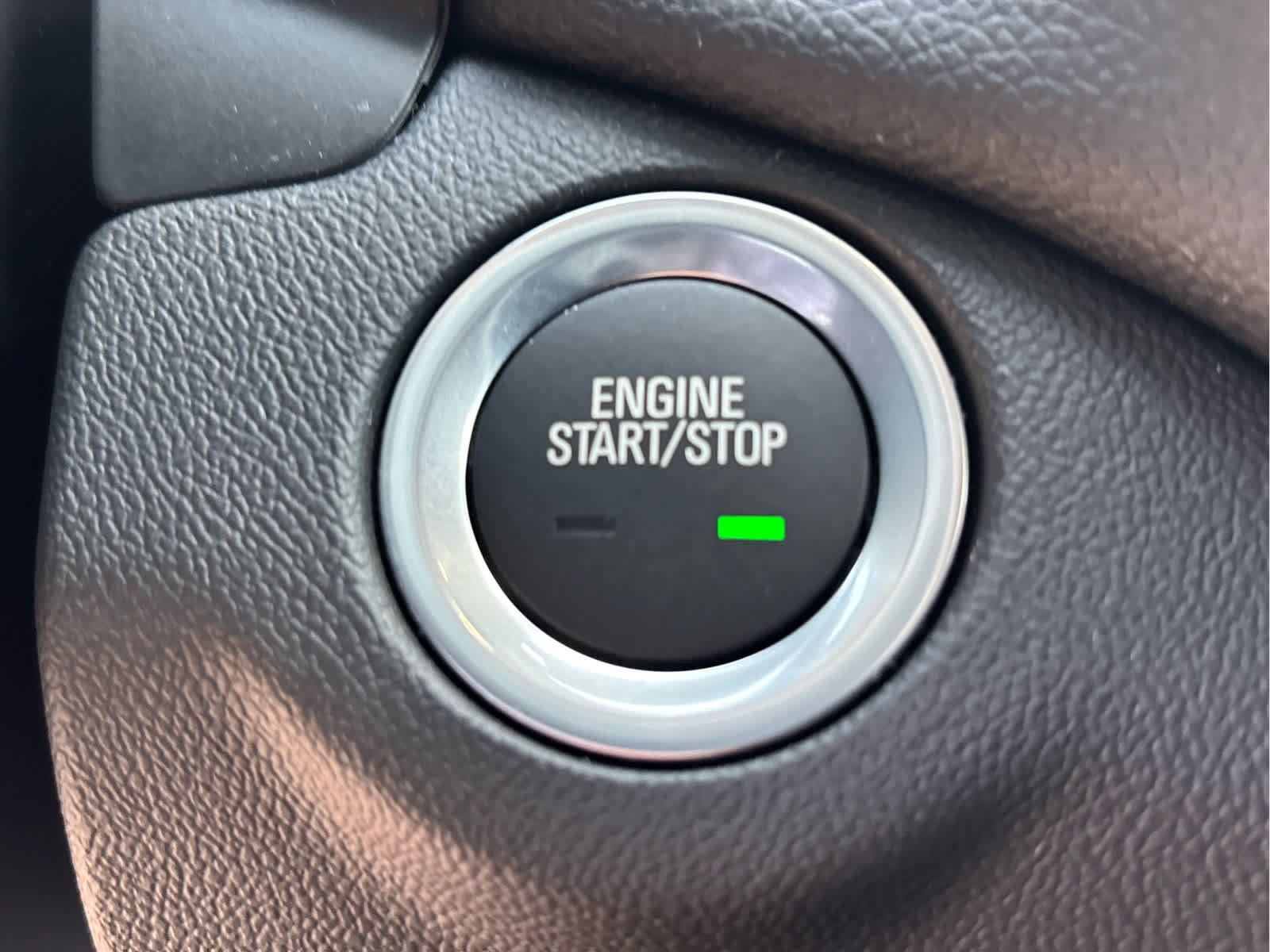 Certified 2024 Chevrolet Equinox LT w/ LPO, Floor Liner Package image 21