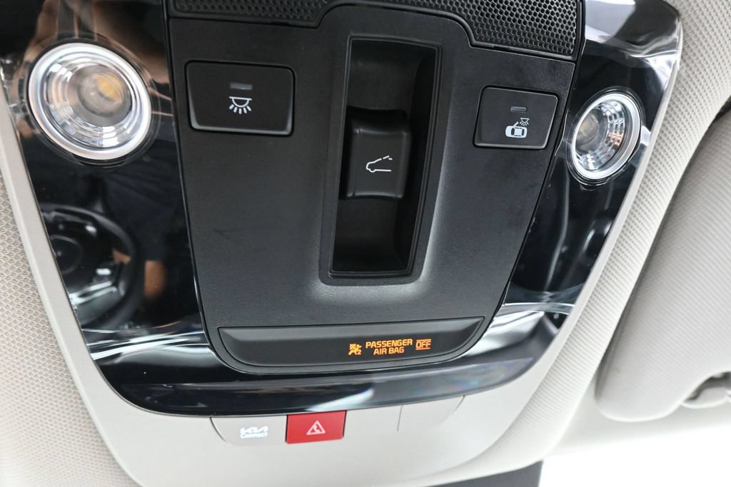 Used 2025 Kia Sorento S w/ Panoramic Sunroof Package FWD image 35