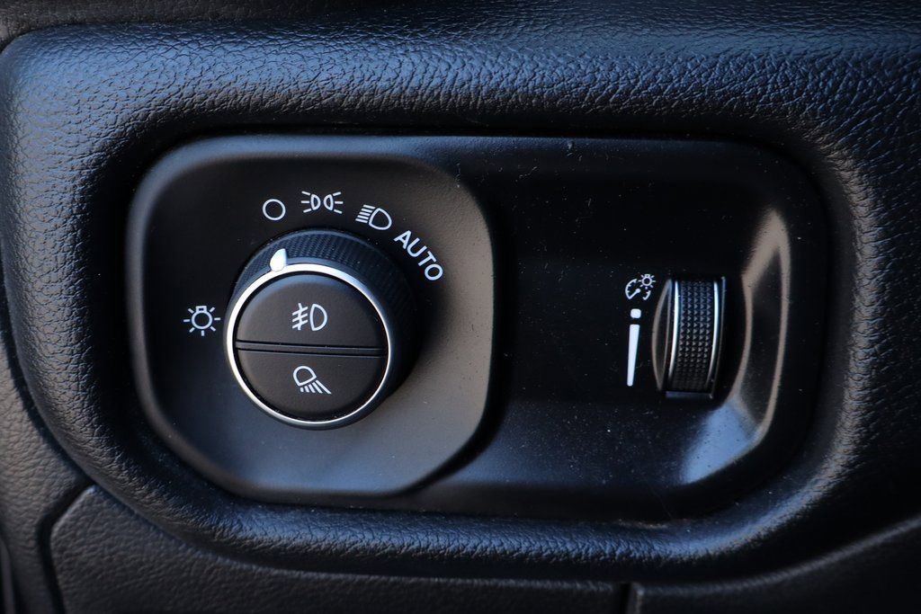 Used 2020 RAM 1500 Lone Star RWD image 19