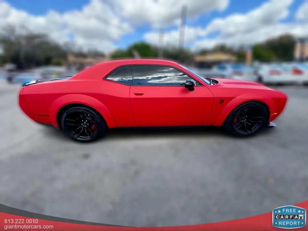 Used 2019 Dodge Challenger SRT Hellcat image 4