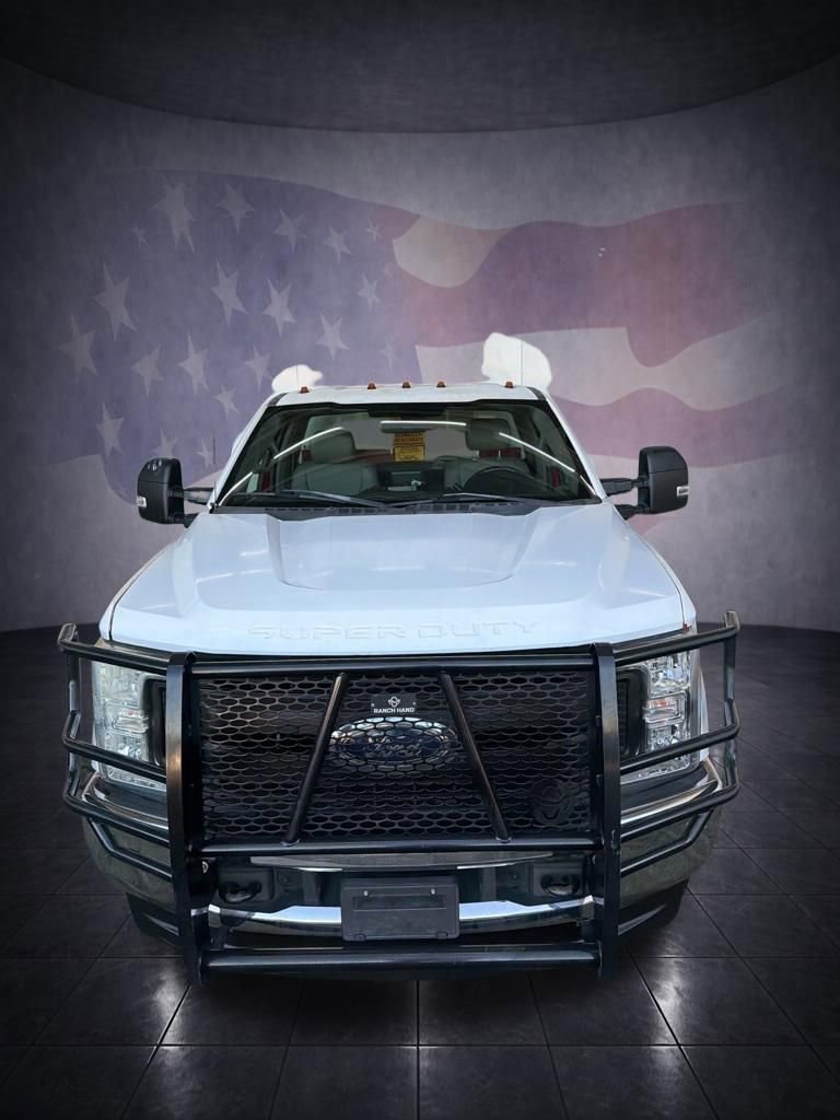 Used 2017 Ford F350 XL w/ Power Equipment Group AWD/4WD image 4