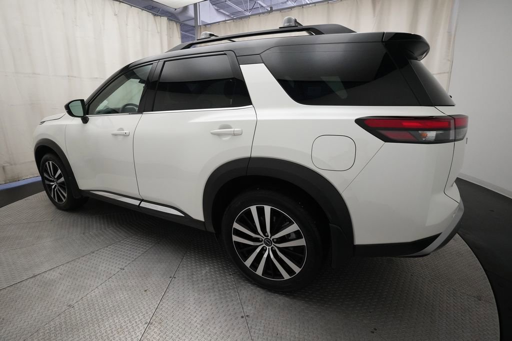 Certified 2023 Nissan Pathfinder Platinum AWD/4WD image 34