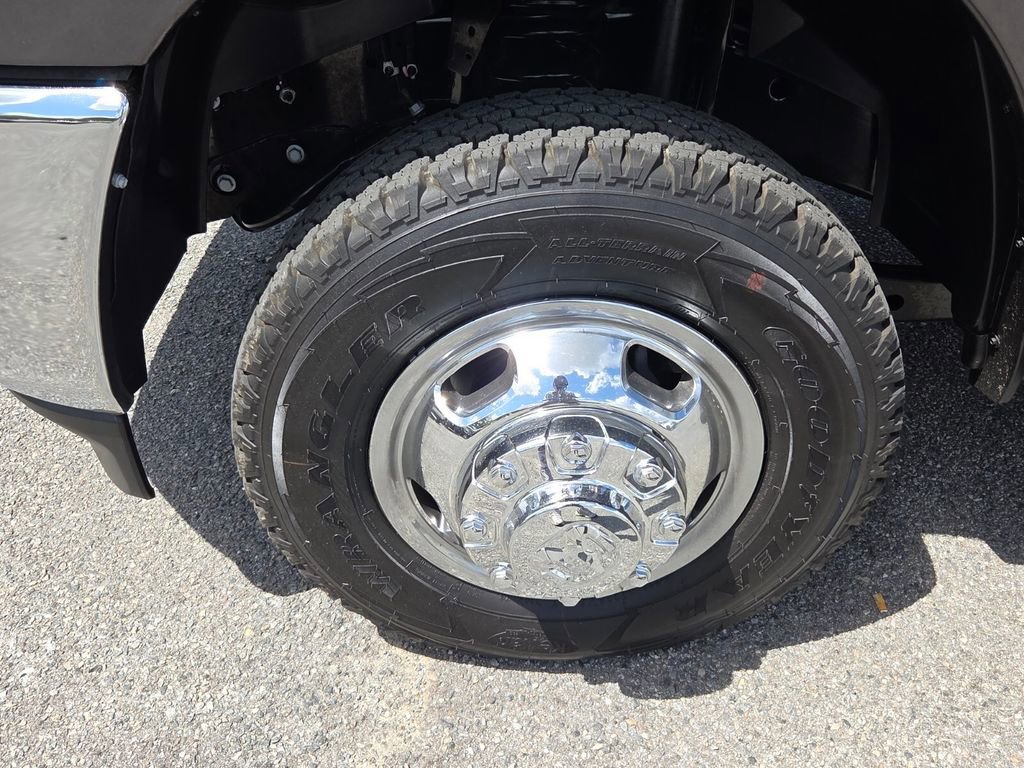 Used 2026 RAM 3500 Tradesman image 16