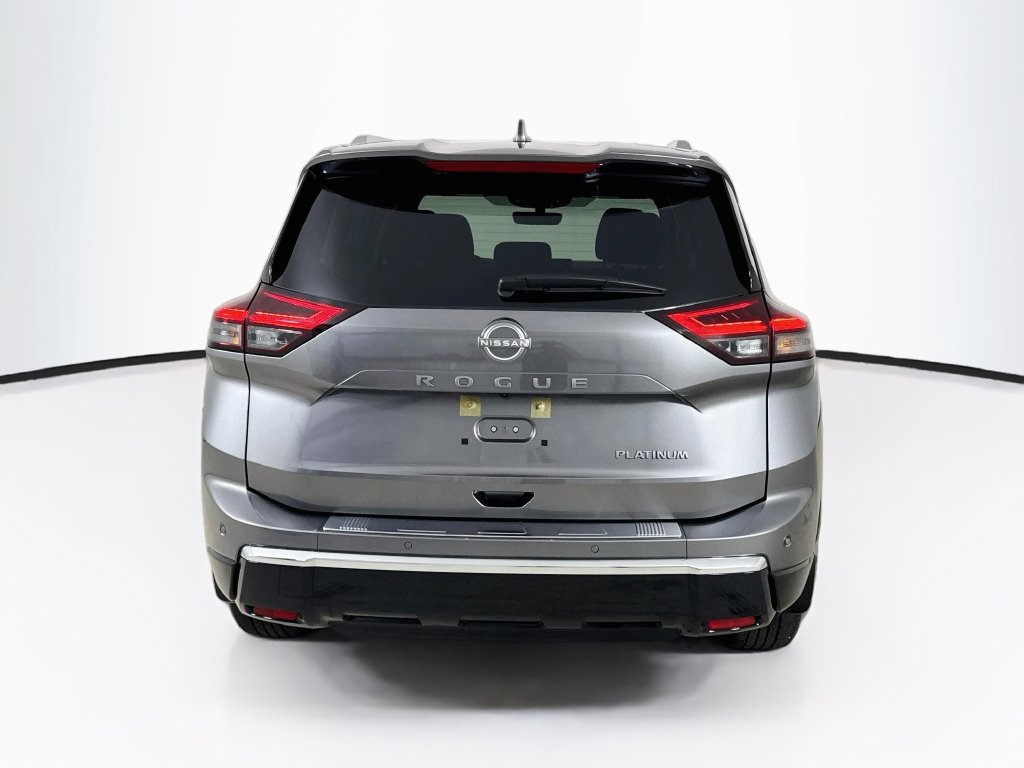 Used 2024 Nissan Rogue Platinum w/ Platinum Premium Package FWD image 6