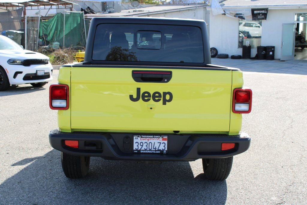 Used 2024 Jeep Gladiator Sport image 5