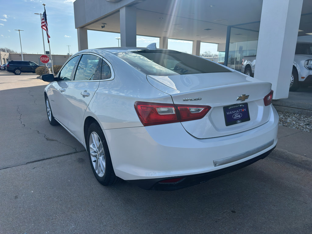 Used 2018 Chevrolet Malibu LT FWD image 6