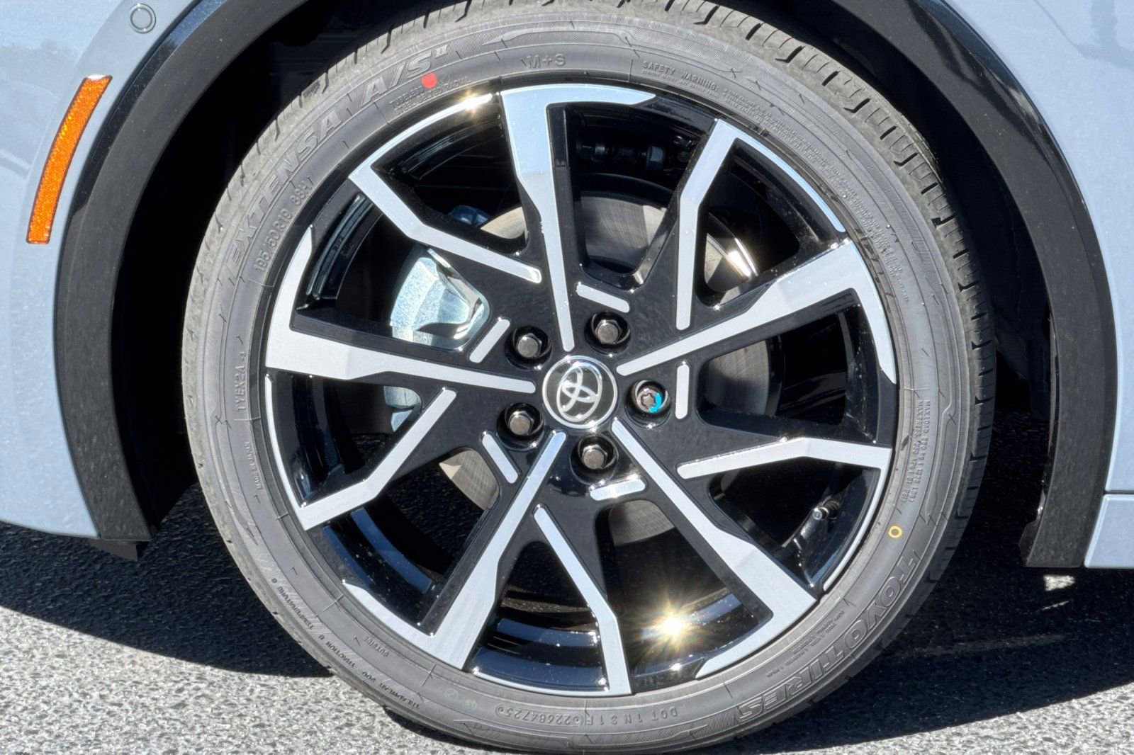 New 2026 Toyota Prius Plug-In Hybrid image 32