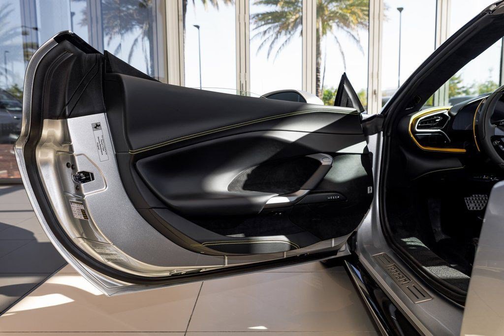 Used 2024 Ferrari 296 GTS image 20