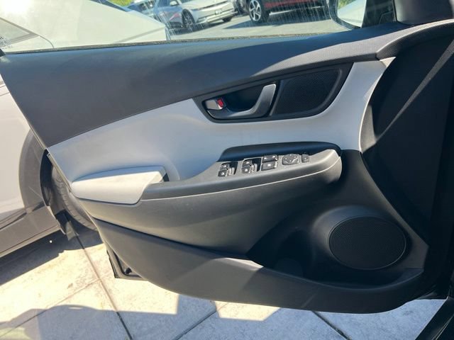 Used 2023 Hyundai Kona SEL w/ Cargo Package AWD/4WD image 17