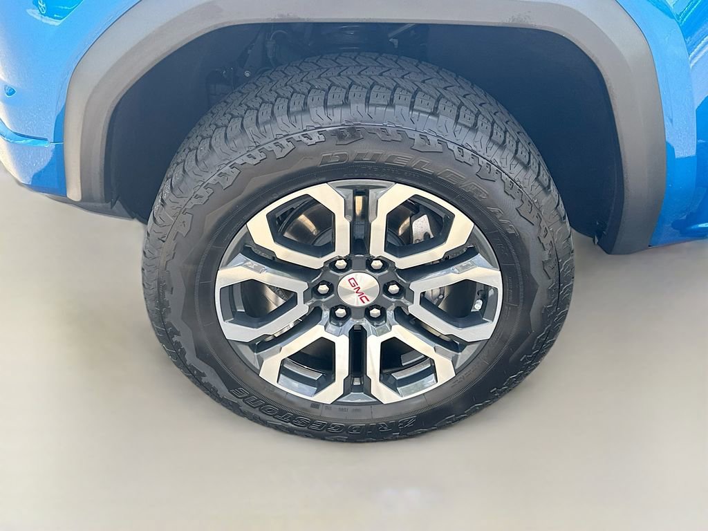 Used 2024 GMC Canyon AT4 w/ Technology Package image 27